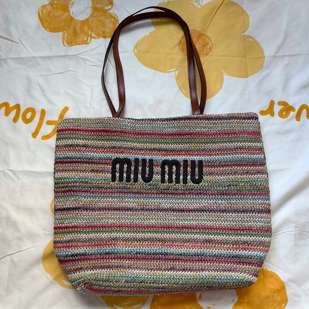 🥨Miu Miu Embroidered Woven Beach Tote Bag - Picture 1 of 7